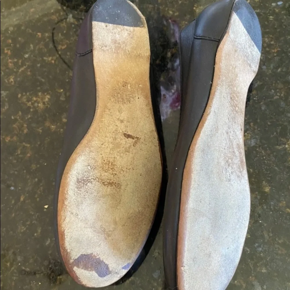 GUCCI women's black leather ballet flats Size 36.5 Made In Italy GG Logo. - Picture 5 of 9